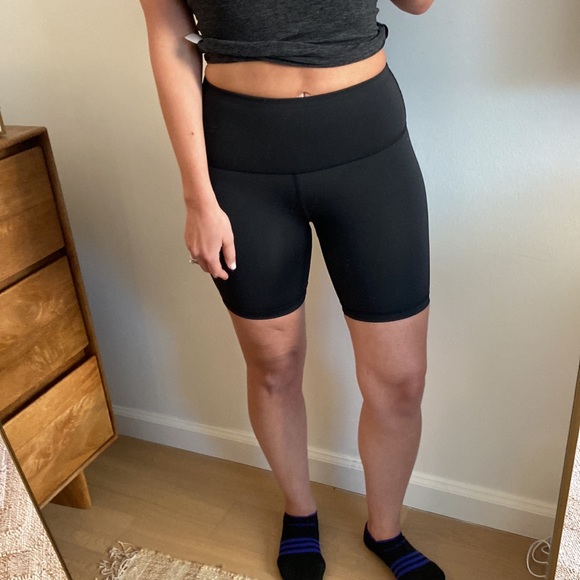 NWOT Reformation eco moves bike short - Picture 3 of 6